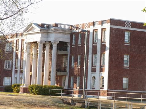 Griffin memorial hospital - Griffin Memorial Hospital sits on 224 acres of land, though the state will sell over 700 acres located in East Norman, according to Campo. The expansive property encapsulating Griffin Memorial ...